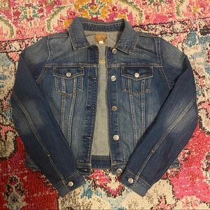 American Eagle Medium Wash Denim Jacket